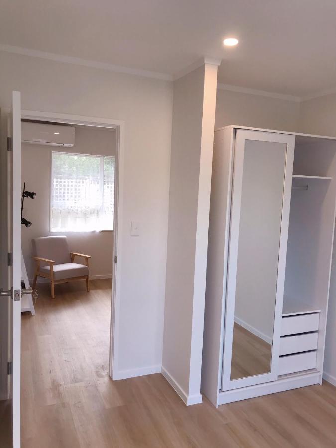 Bright Eden Park Two Bed Townhouse Private Parking Apartment Auckland Exterior photo