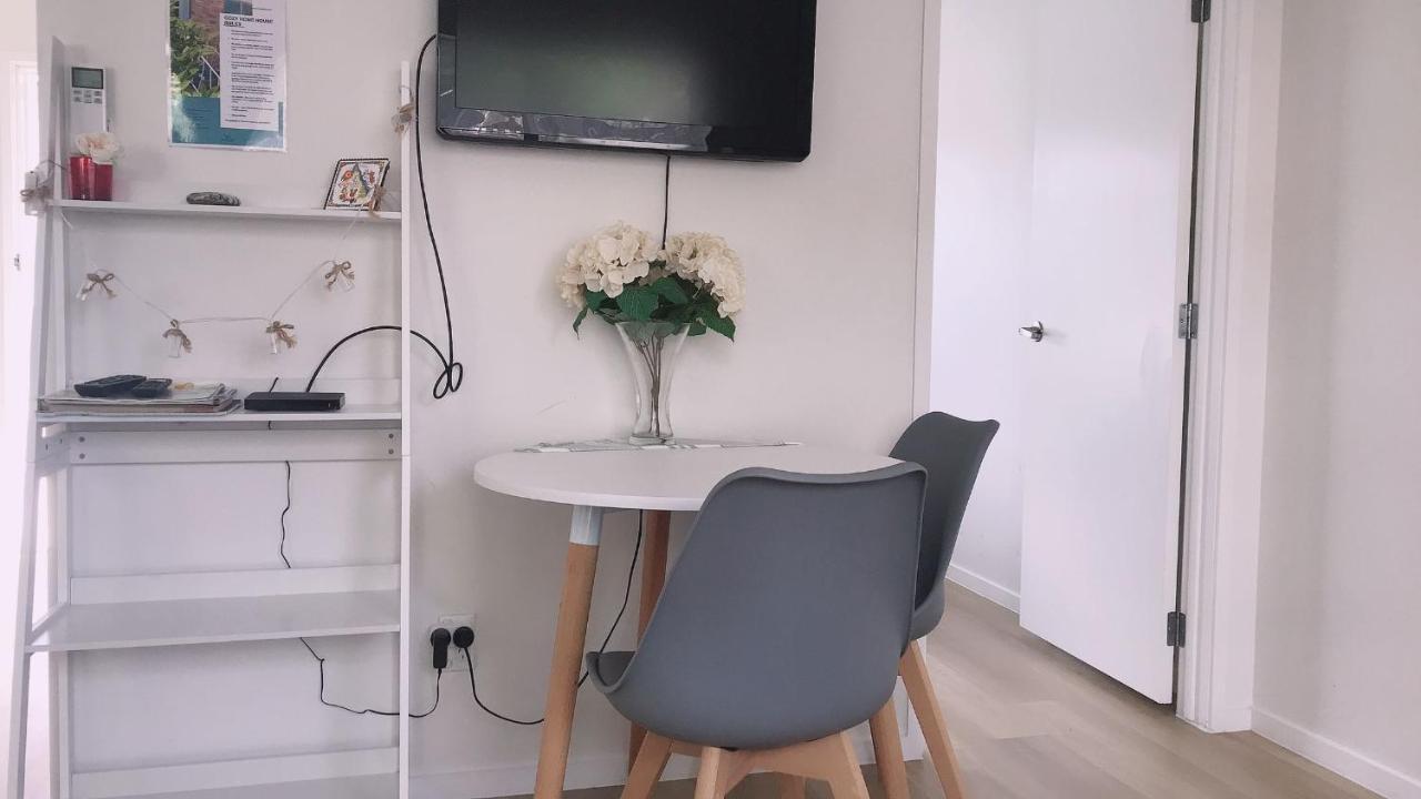 Bright Eden Park Two Bed Townhouse Private Parking Apartment Auckland Exterior photo